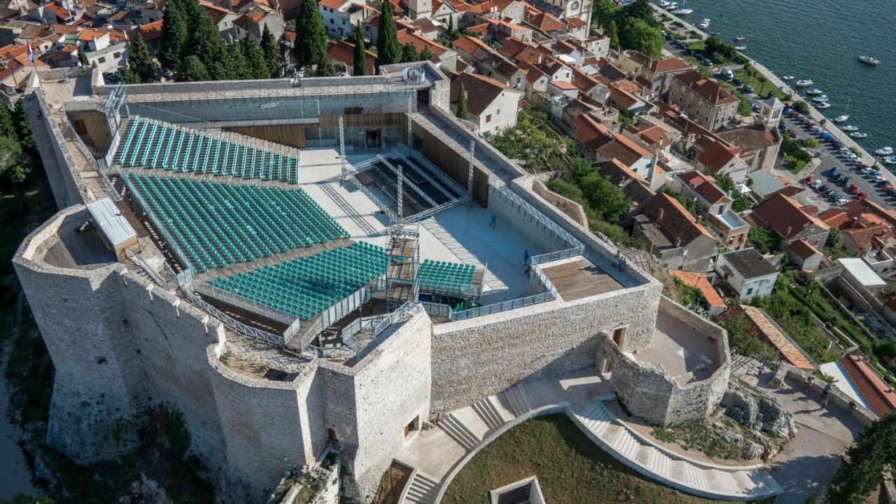 Apartment Anamaria Sibenik Exterior photo